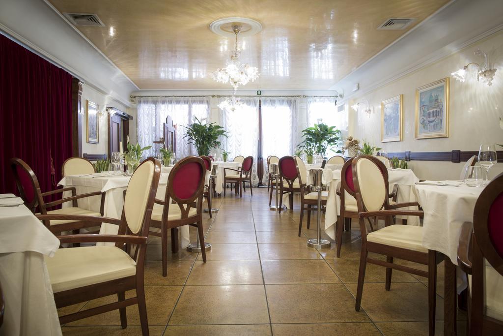 Hotel Spessotto ポルトグルアーロ エクステリア 写真