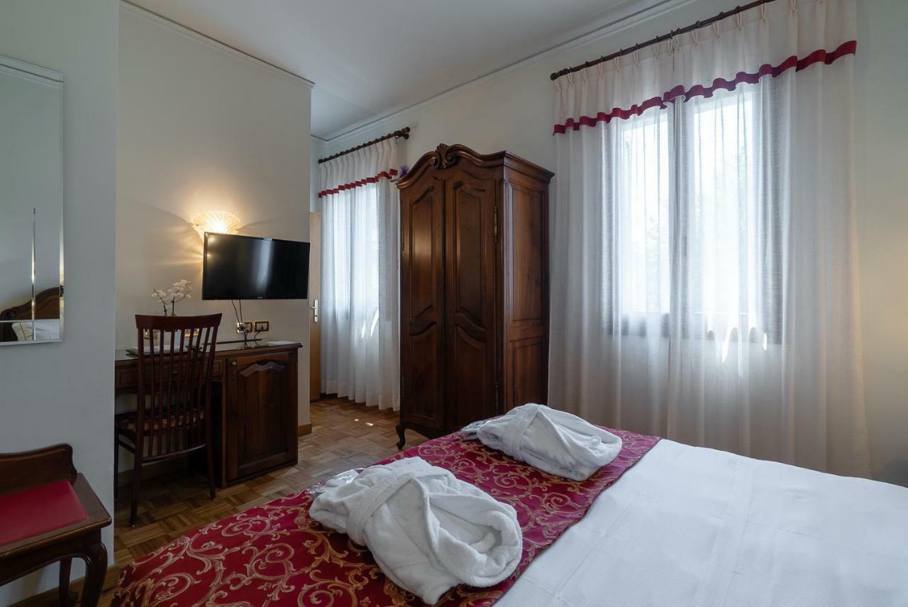 Hotel Spessotto ポルトグルアーロ エクステリア 写真