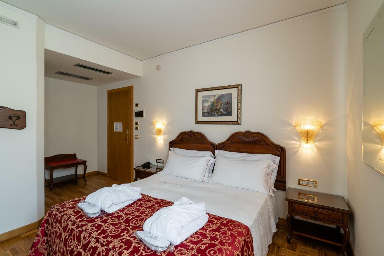 Hotel Spessotto ポルトグルアーロ エクステリア 写真