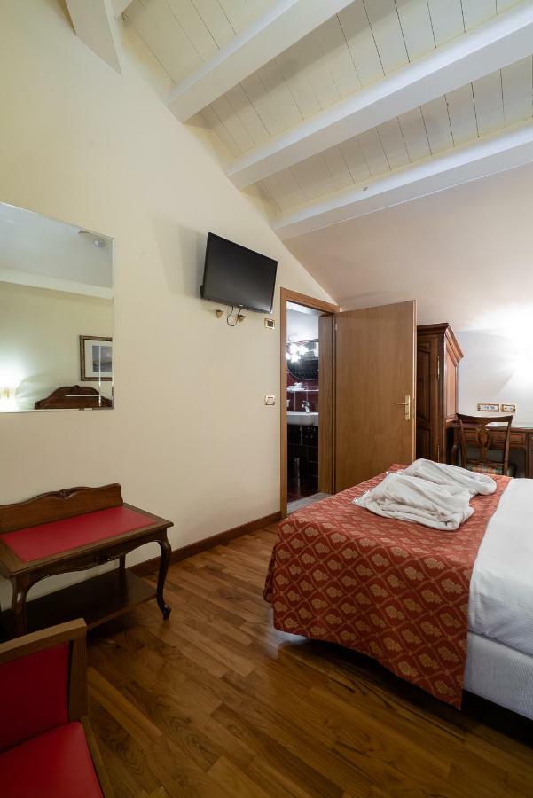 Hotel Spessotto ポルトグルアーロ エクステリア 写真
